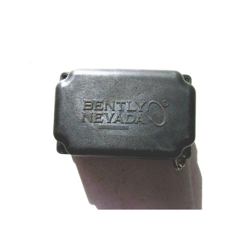 Bently Nevada 31000-16-10-00-050-03-02 Proximity Probe Housing